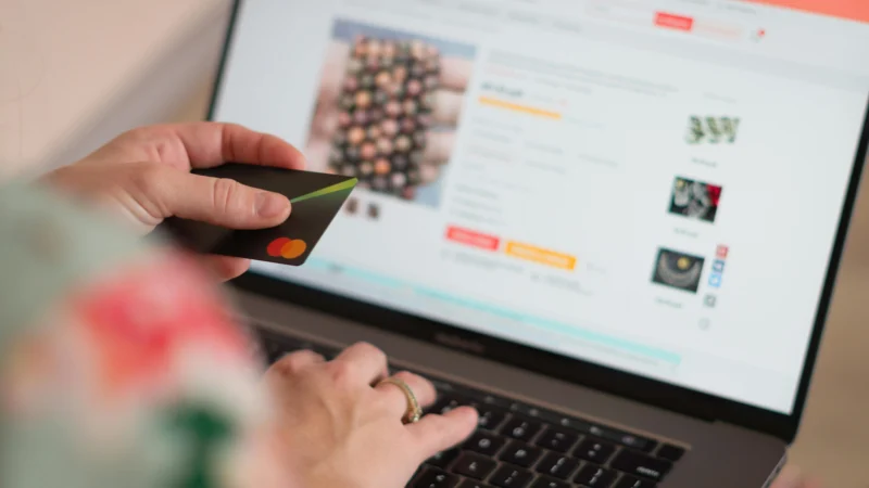 Como Oferecer Sites por Assinatura e Criar uma Renda Mensal Estável